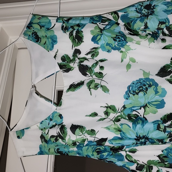 Teal, cream, light blue floral dress 10 - Picture 2 of 12